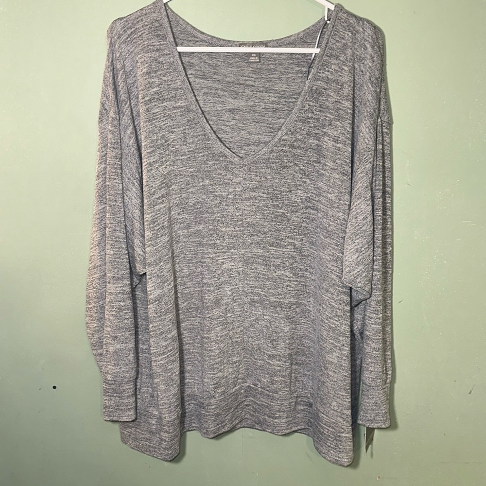 Womens grey long sleeve sweater